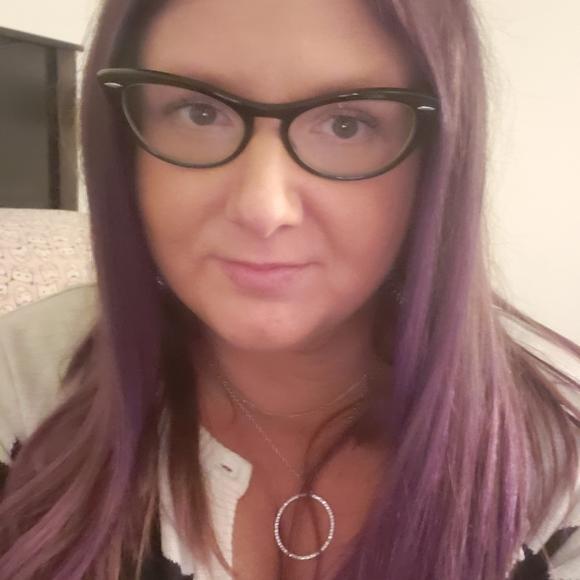 Meet your Posher, Carrie - Picture 5 of 13